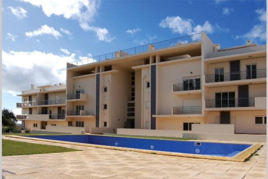 Modern 3 Bedroom Pool View. Albufeira Extérieur photo